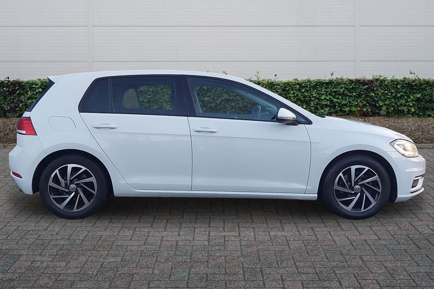 Used Volkswagen Golf 2020 for sale - 77013656: Photo 5