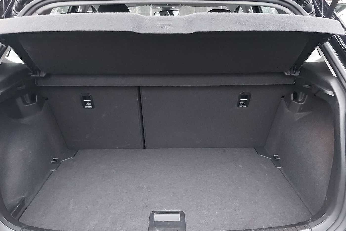 Used Volkswagen Polo 2024 for sale - 77672843: Photo 11