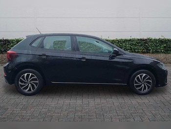 Used Volkswagen Polo 2024 for sale - 77672843: Photo