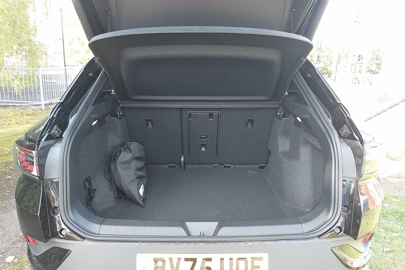 Used Volkswagen ID4 2025 for sale - 76110710: Photo 12