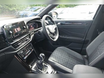 Used Volkswagen T-Roc 2025 for sale - 76110841: Photo 2