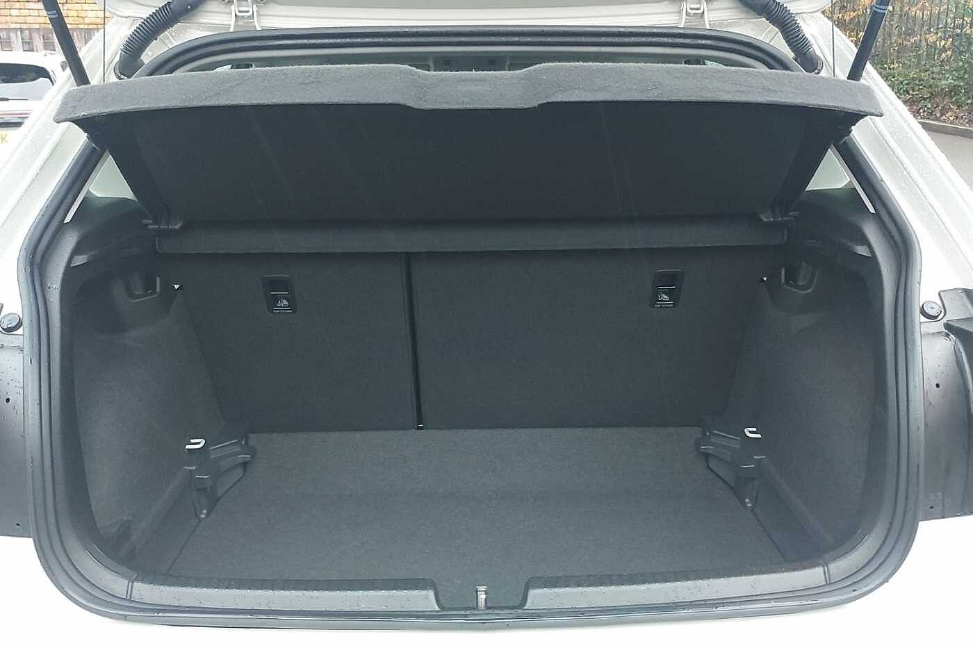 Used Volkswagen Polo 2024 for sale - 77388480: Photo 11