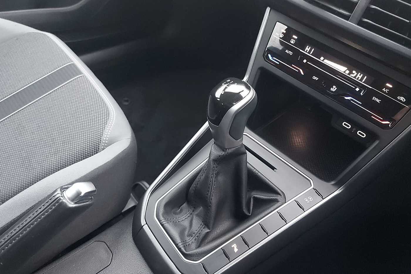 Used Volkswagen Polo 2024 for sale - 77388480: Photo 14