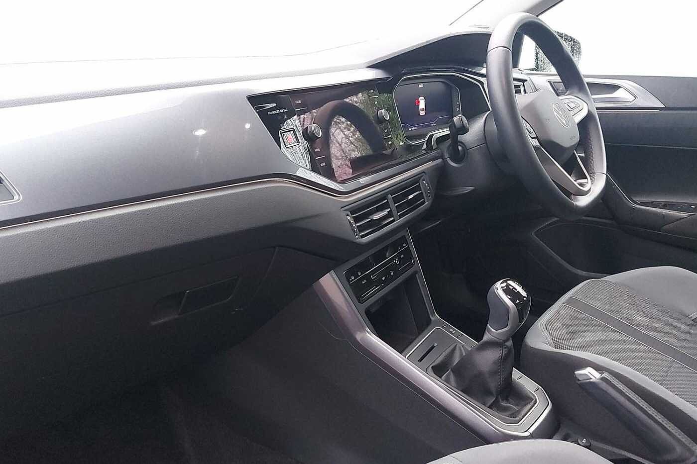 Used Volkswagen Polo 2024 for sale - 77388480: Photo 2