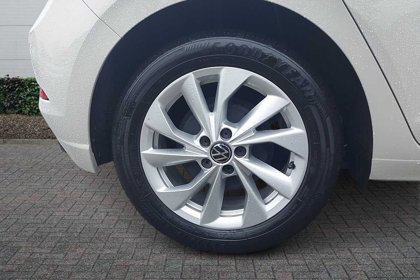 Used Volkswagen Polo 2024 for sale - 77388480: Photo 5