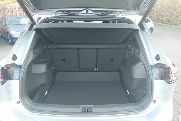 Used Volkswagen Tiguan 2024 for sale - 76111440: Photo 12