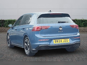 Used Volkswagen Golf 2024 for sale - 77613752: Photo