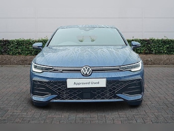 Used Volkswagen Golf 2024 for sale - 77613752: Photo