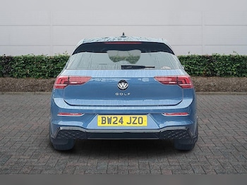 Used Volkswagen Golf 2024 for sale - 77613752: Photo