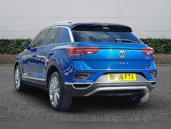 Used Volkswagen T-Roc 2019 for sale - 78008537: Photo