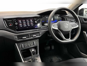 Used Volkswagen Polo 2024 for sale - 77177514: Photo