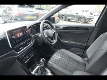 Used Volkswagen T-Roc 2025 for sale - 75201064: Photo
