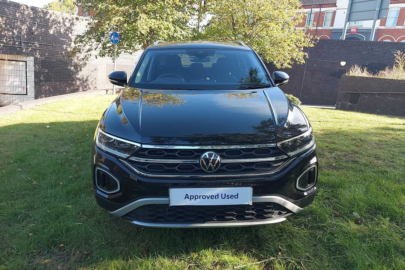 Used Volkswagen T-Roc 2024 for sale - 76110610: Photo 16