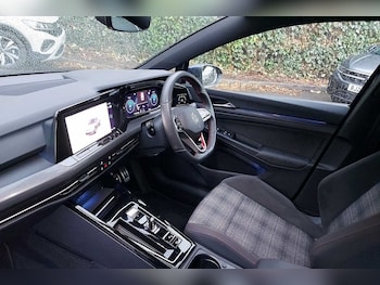 Used Volkswagen Golf 2024 for sale - 76315691: Photo