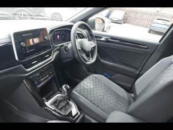 Used Volkswagen T-Roc 2025 for sale - 75175853: Photo