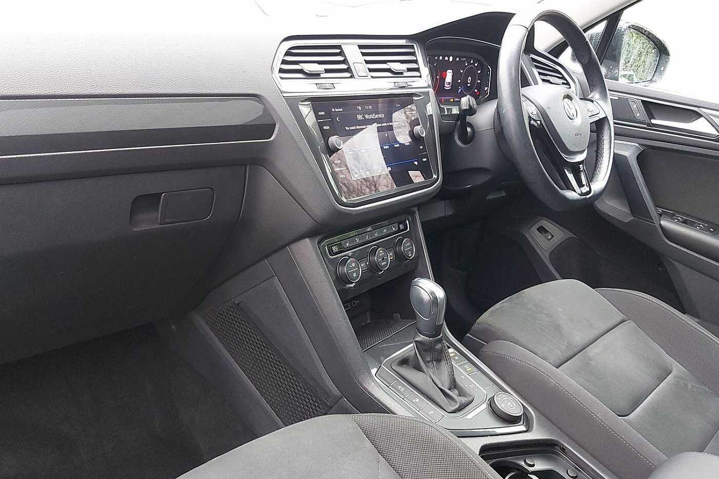 Used Volkswagen Tiguan 2020 for sale - 76458574: Photo 2