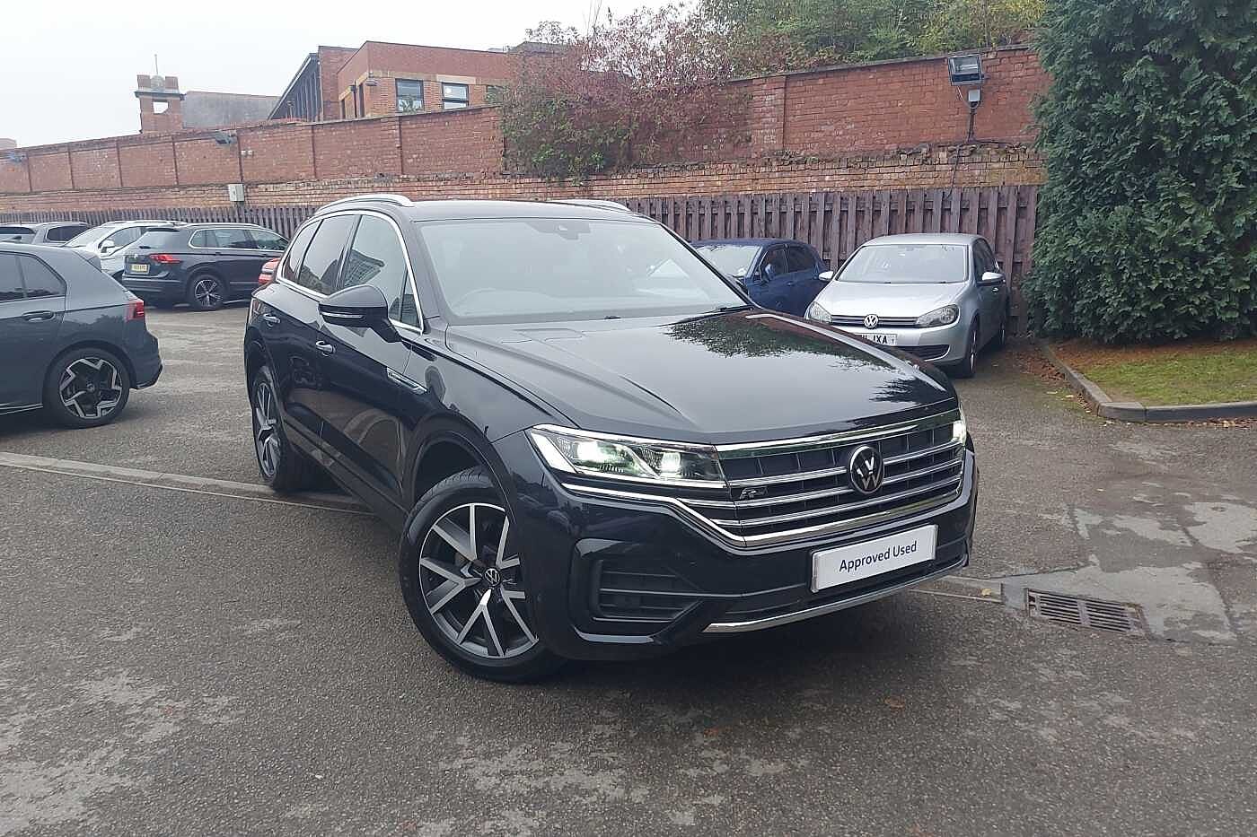 Used Volkswagen Touareg 2021 for sale - 76139674: Photo 1