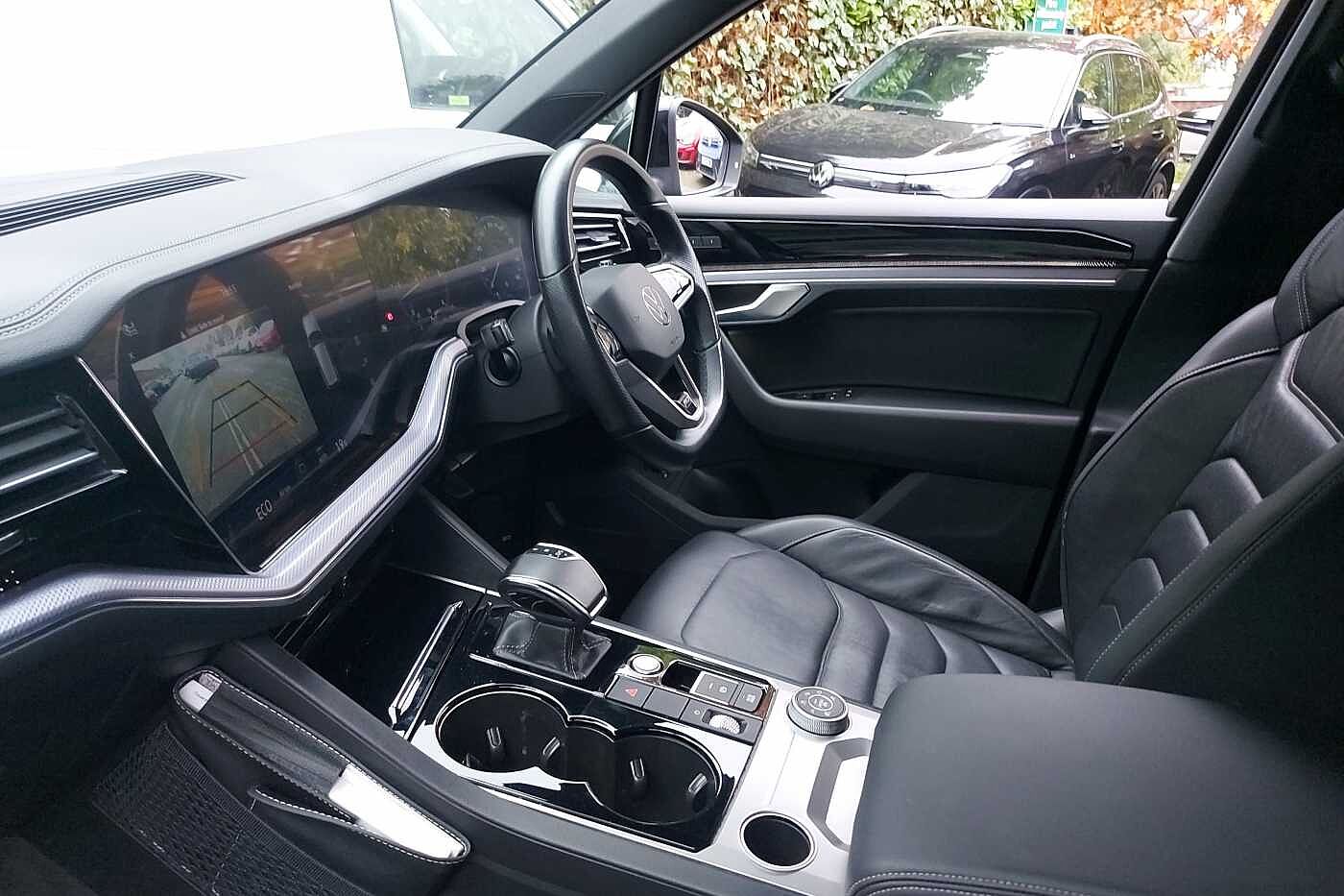 Used Volkswagen Touareg 2021 for sale - 76139674: Photo 2