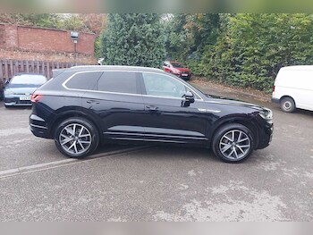 Used Volkswagen Touareg 2021 for sale - 76139674: Photo