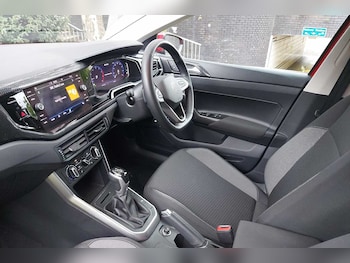 Used Volkswagen Polo 2022 for sale - 76111169: Photo 2