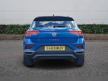 Used Volkswagen T-Roc 2019 for sale - 78059373: Photo
