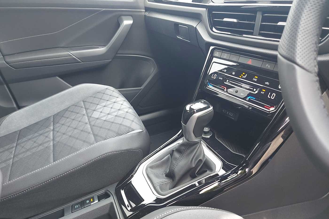 Used Volkswagen T-Roc 2025 for sale - 77177623: Photo 11