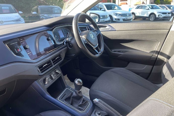Used Volkswagen Polo 2020 for sale - 76139629: Photo 2