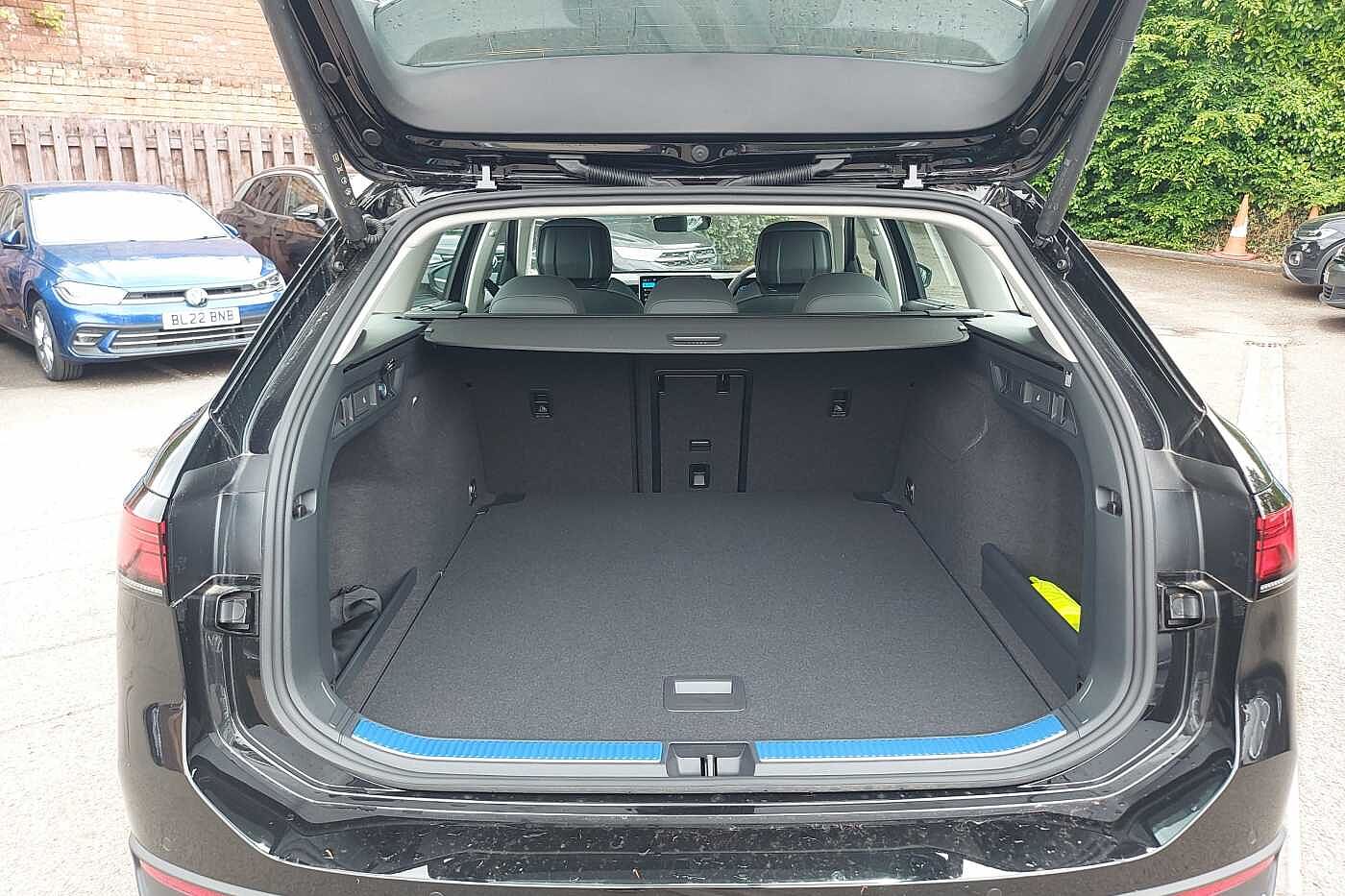 Used Volkswagen Passat 2025 for sale - 76110625: Photo 12