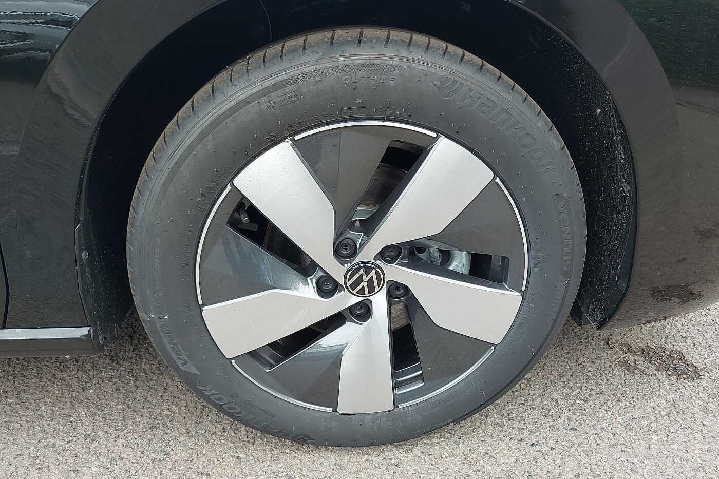 Used Volkswagen Passat 2025 for sale - 76110625: Photo 5