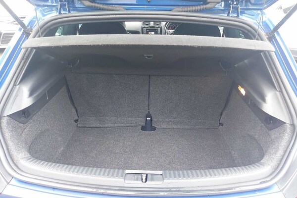 Used Volkswagen Scirocco 2017 for sale - 76111638: Photo 12