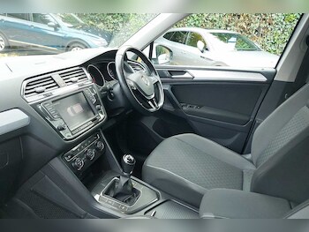 Used Volkswagen Tiguan 2017 for sale - 76419830: Photo