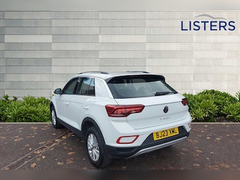 Used Volkswagen T-Roc 2023 for sale - 76458618: Photo