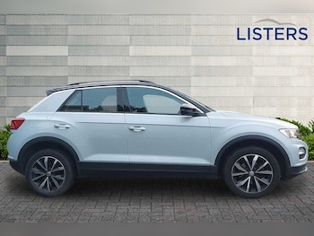 Used Volkswagen T-Roc 2020 for sale - 76800355: Photo