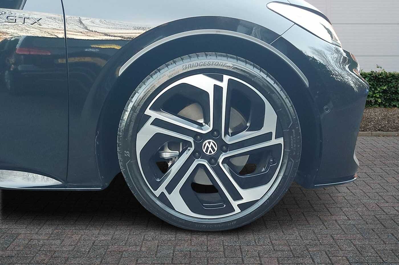 Used Volkswagen ID.3 2025 for sale - 76350496: Photo 5