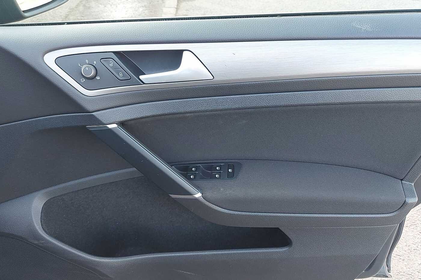 Used Volkswagen Golf 2016 for sale - 78021775: Photo 20