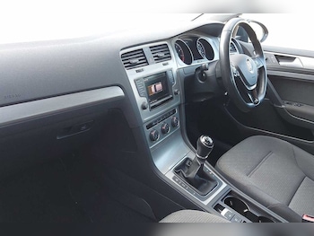 Used Volkswagen Golf 2016 for sale - 78021775: Photo