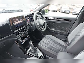 Used Volkswagen T-Roc 2025 for sale - 77177604: Photo