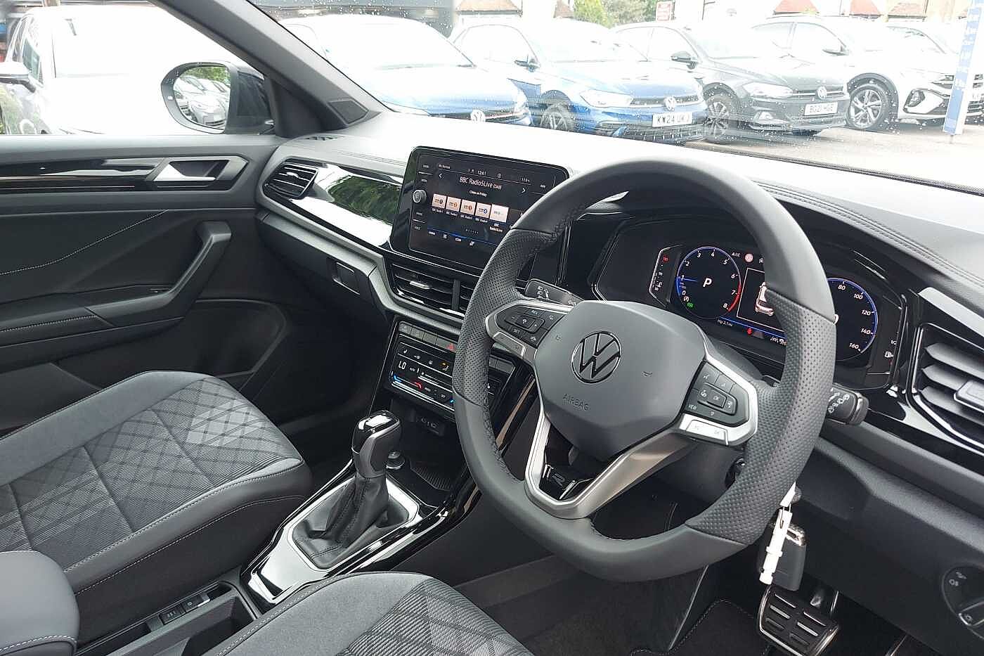 Used Volkswagen T-Roc 2025 for sale - 77177604: Photo 6