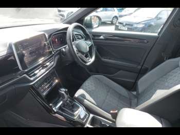 Used Volkswagen T-Roc 2022 for sale - 74257091: Photo