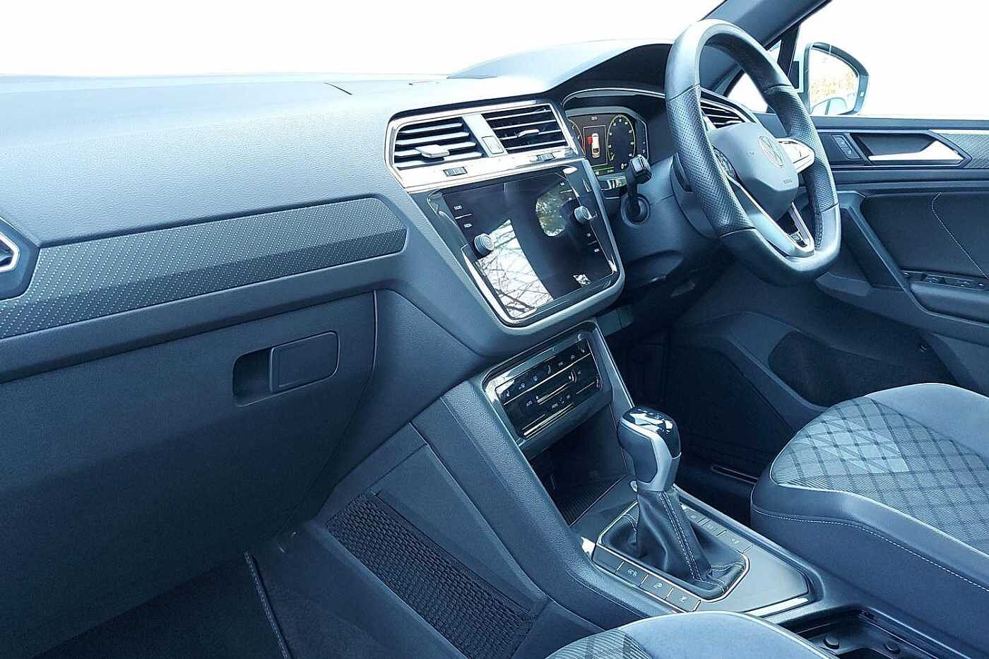 Used Volkswagen Tiguan 2023 for sale - 77388418: Photo 2