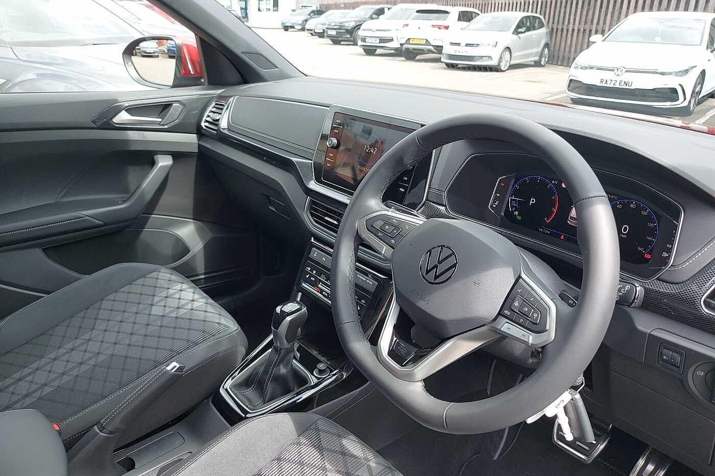 Used Volkswagen T-Cross 2025 for sale - 76110759: Photo 6