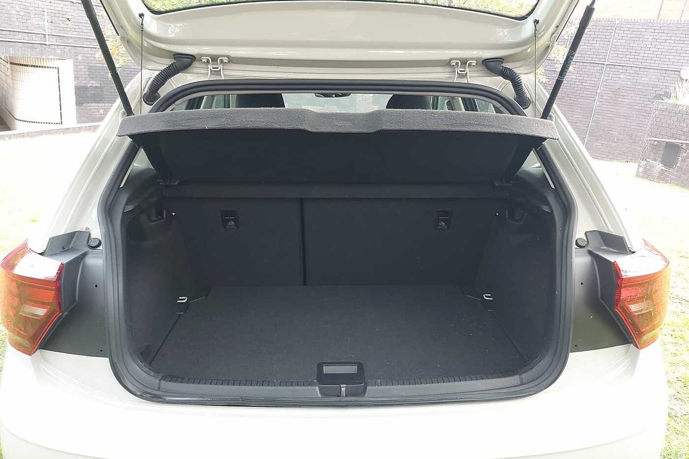 Used Volkswagen Polo 2024 for sale - 76111459: Photo 12