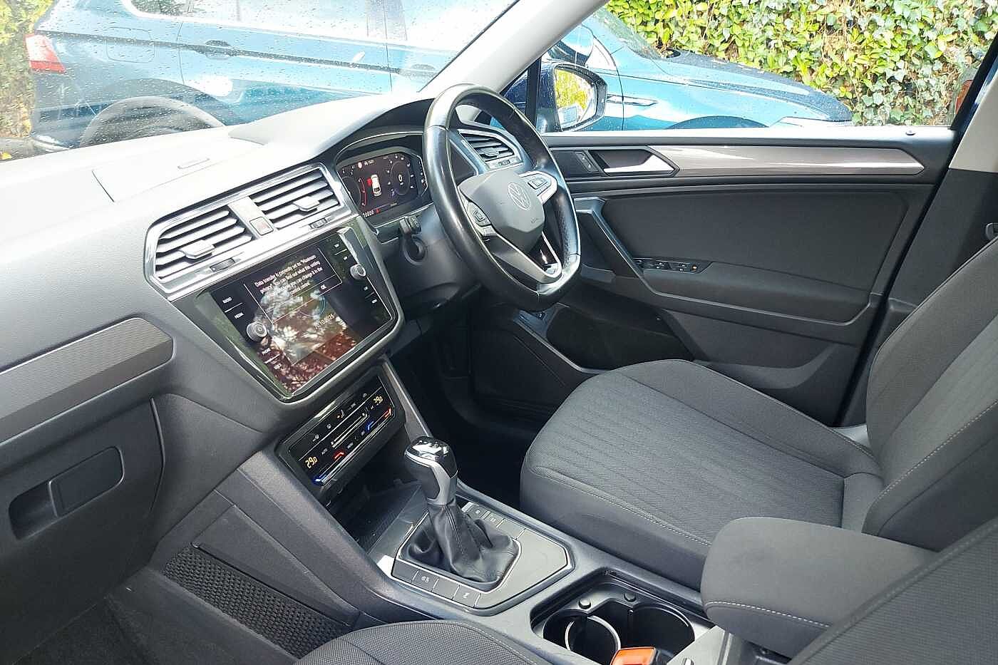 Used Volkswagen Tiguan 2021 for sale - 76315673: Photo 2
