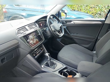 Used Volkswagen Tiguan 2021 for sale - 76315673: Photo