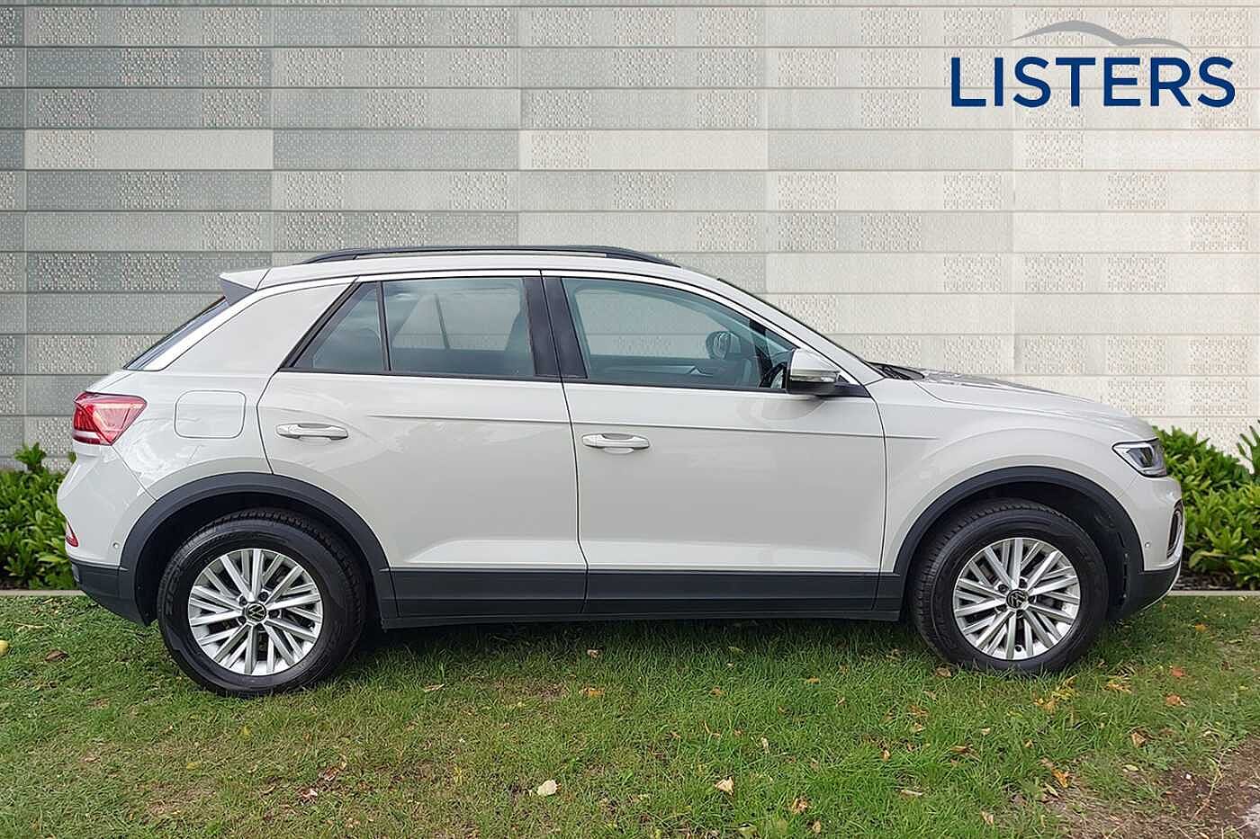 Used Volkswagen T-Roc 2023 for sale - 77613754: Photo 4