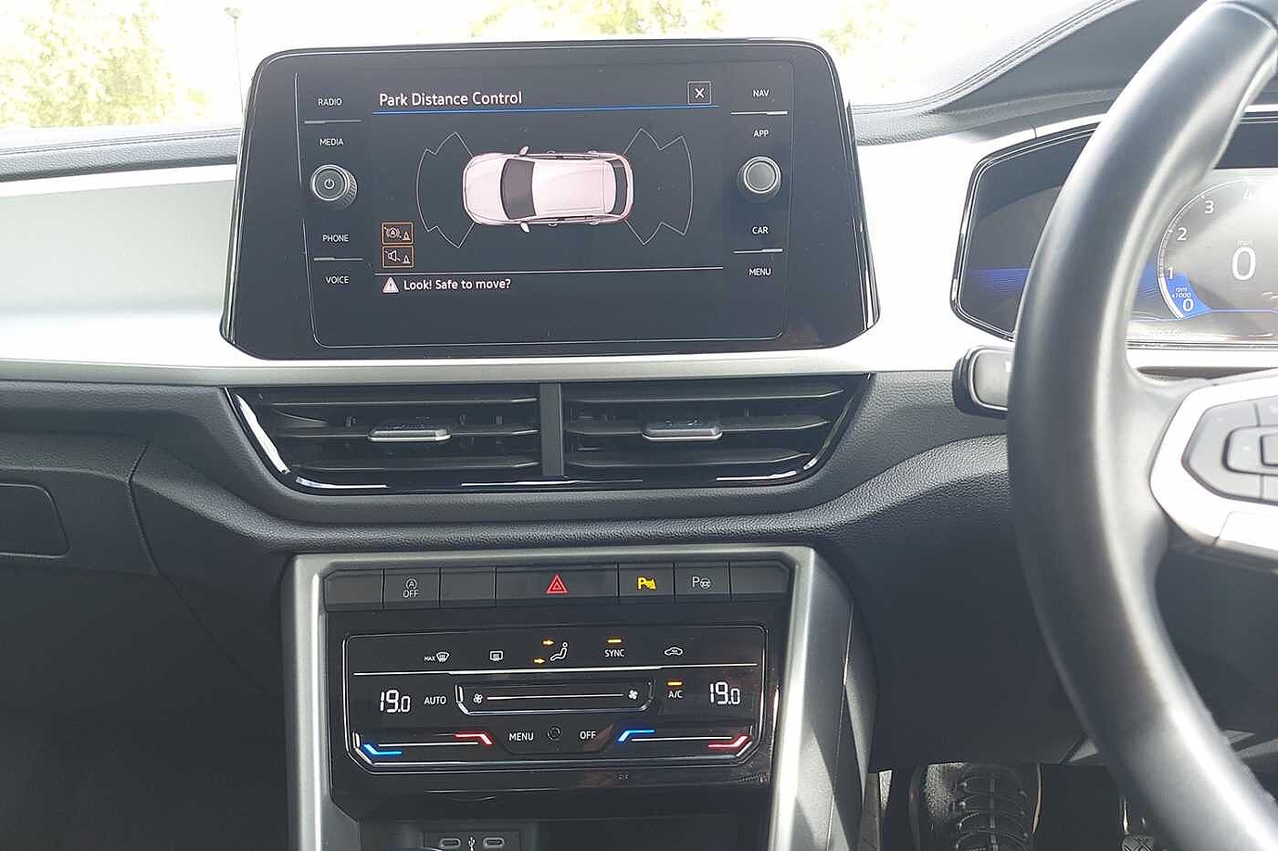 Used Volkswagen T-Roc 2023 for sale - 77613754: Photo 9