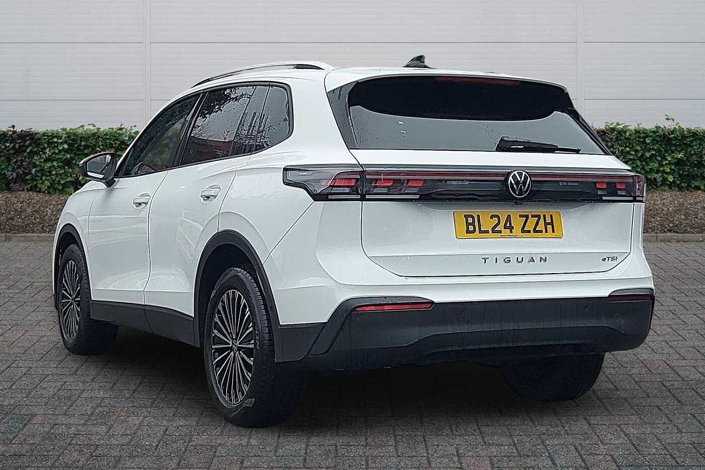 Used Volkswagen Tiguan 2024 for sale - 77388421: Photo 3