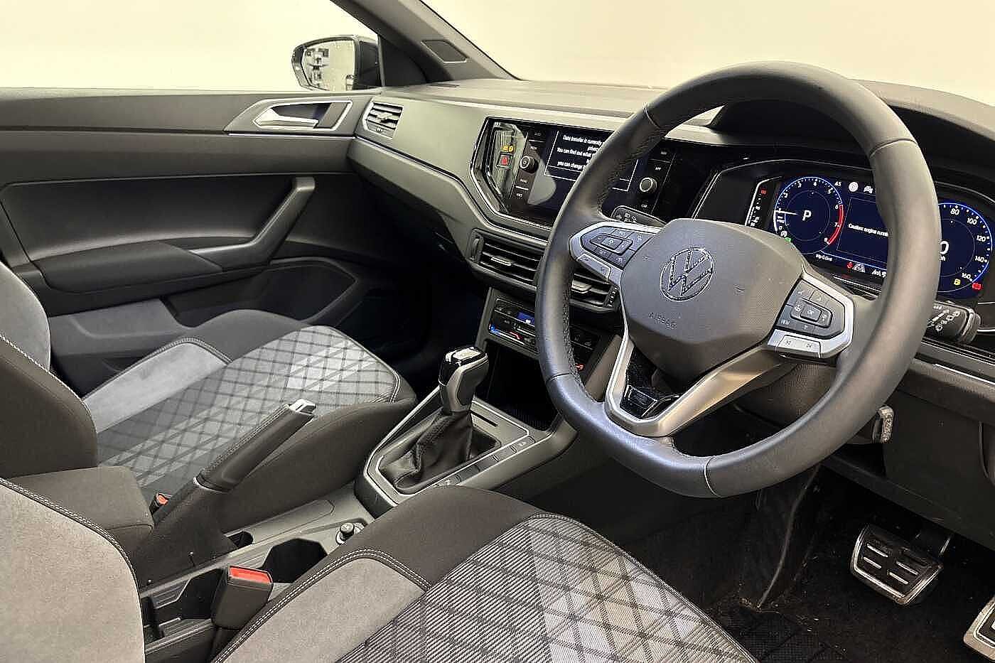 Used Volkswagen Polo 2024 for sale - 76474537: Photo 6