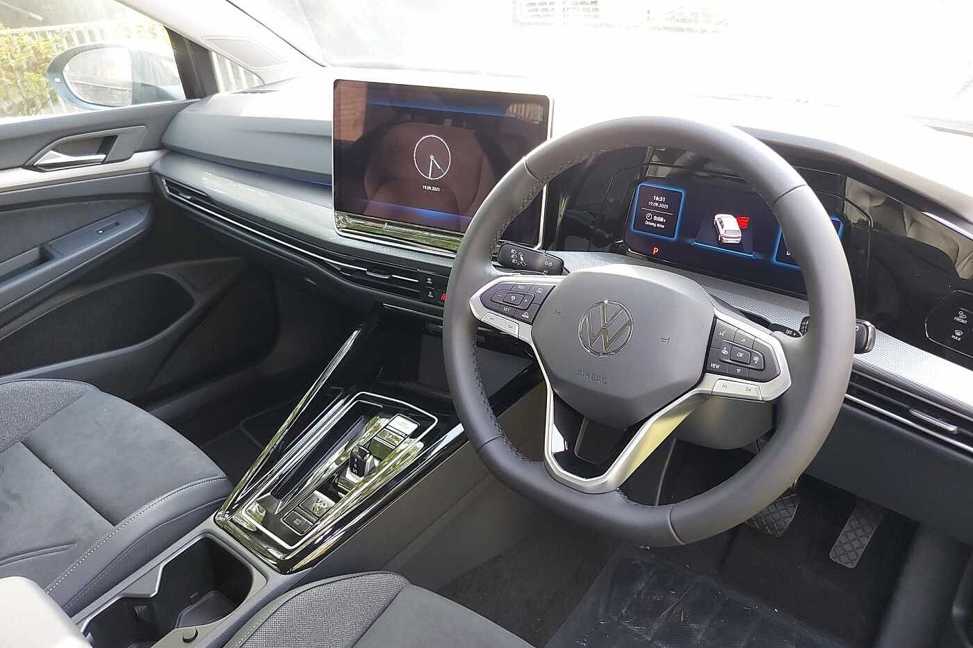 Used Volkswagen Golf 2025 for sale - 77176692: Photo 6