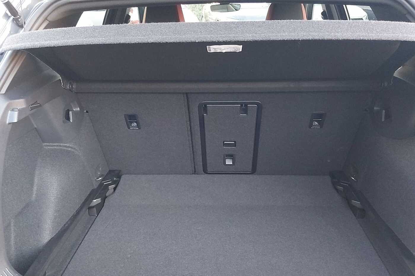 Used Volkswagen Golf 2024 for sale - 77176833: Photo 11